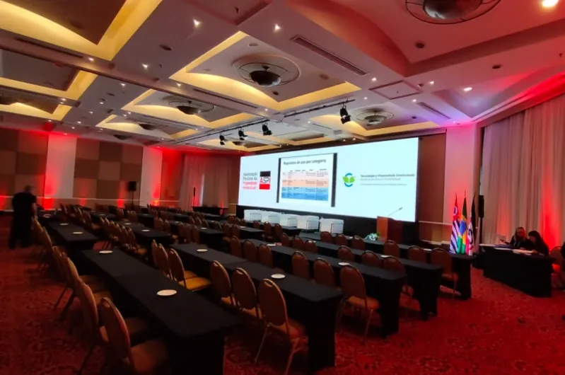 Iluminação Cênica para Eventos Corporativos ASM Eventos